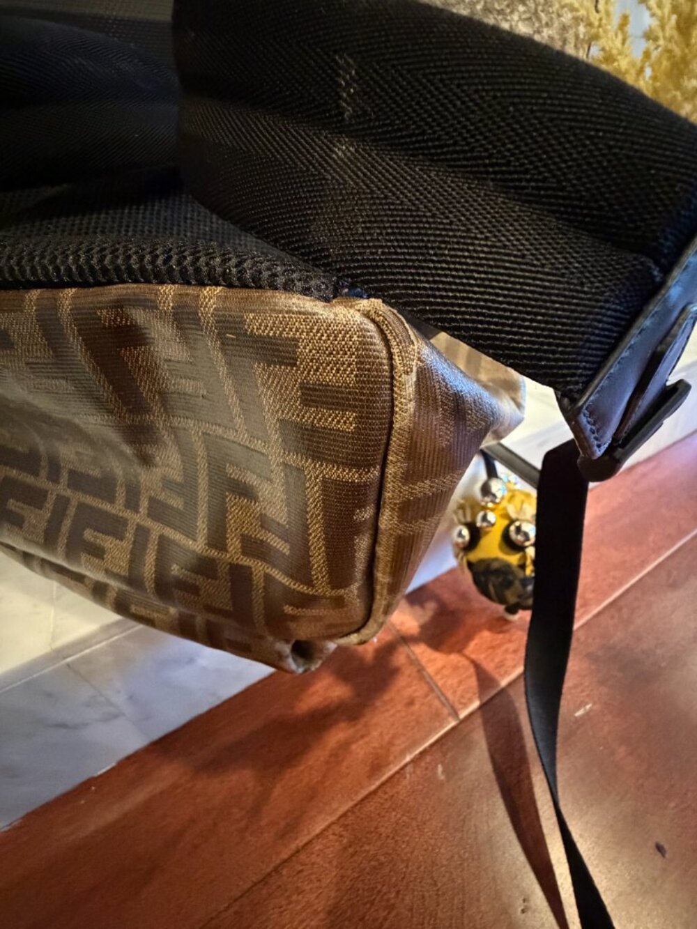 100% Authentic Fendi FF Logo Backpack, work bag, beach bag brown and black - Picture 6 of 8